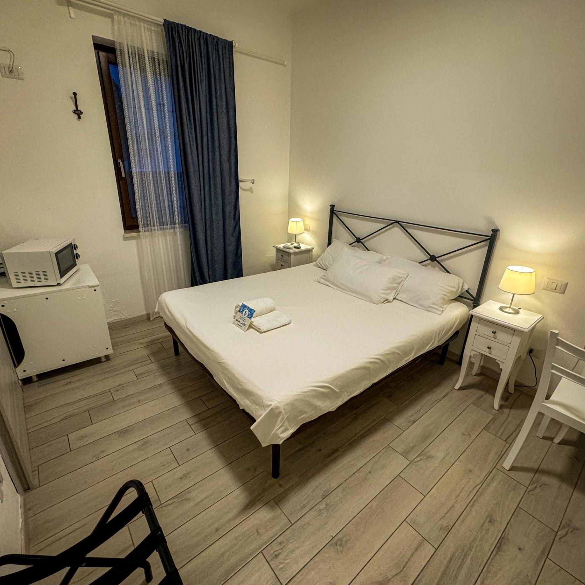 Sg Rooms - Casa Laura 佩斯基耶拉德加达 外观 照片