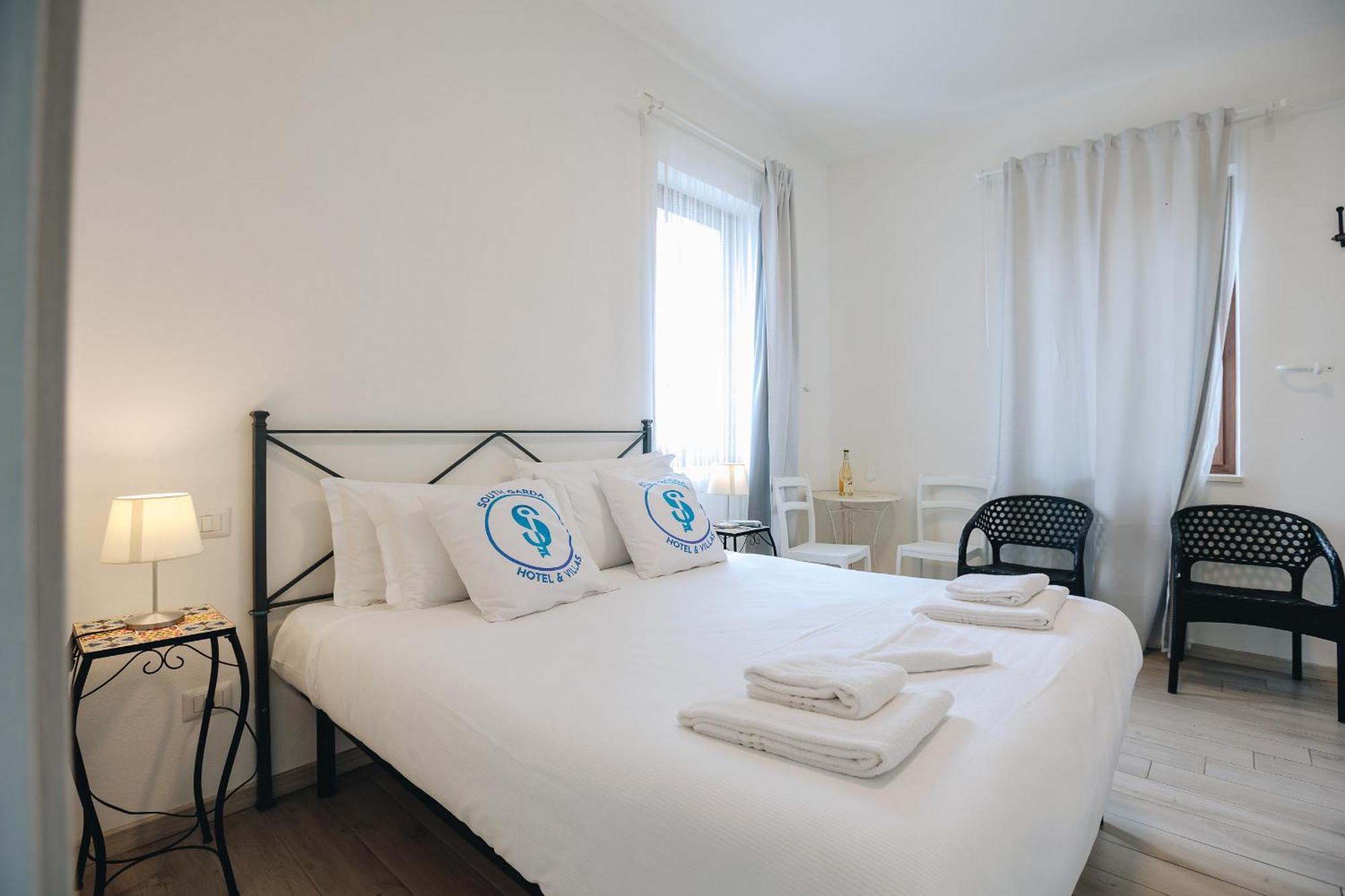 Sg Rooms - Casa Laura 佩斯基耶拉德加达 外观 照片